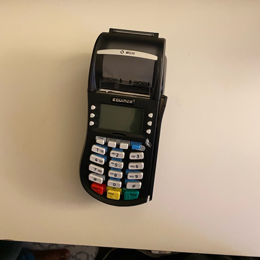 EQUIONX  CREDIT CARD MACHINE M4230